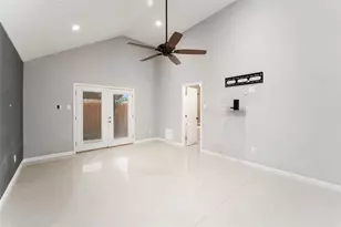 1926 Mosa Creek Ct, Houston, TX 77017 - Photo 13