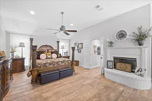 6320 Meadow Mist St, Orange, TX 77632 - Photo 17