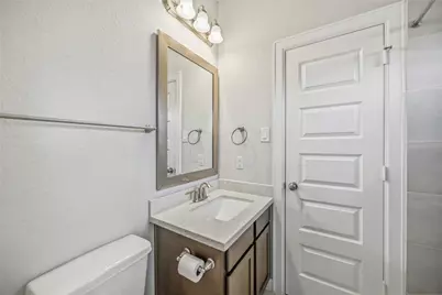 3904 Centre Plains Way Way, Houston, TX 77043 - Photo 9