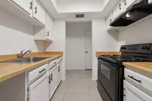 7837 Pacific Pearl St, Houston, TX 77072 - Photo 5