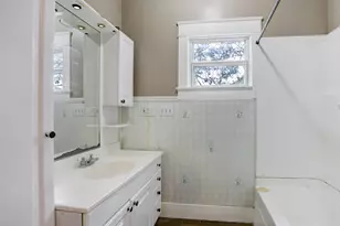 1207 N Meyer St, Sealy, TX 77474 - Photo 11