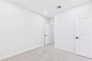 5028 Creekmont Dr, Houston, TX 77091 - Photo 43