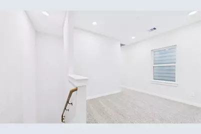 5028 Creekmont Drive, Houston, TX 77091 - Photo 23
