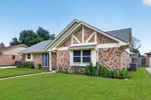 10715 Sagewind Dr, Houston, TX 77089 - Photo 5