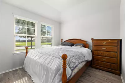 8007 Tamarind Lane, Baytown, TX 77521 - Photo 3