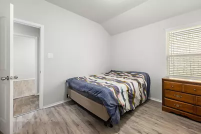 8007 Tamarind Lane, Baytown, TX 77521 - Photo 21