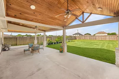 8007 Tamarind Lane, Baytown, TX 77521 - Photo 27