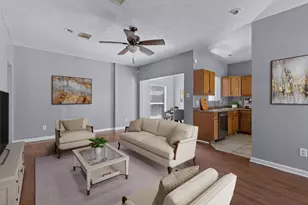 12326 Kings Chase Dr, Houston, TX 77044 - Photo 3