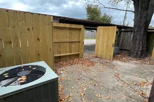 15627 Weldon Dr, Houston, TX 77032 - Photo 39