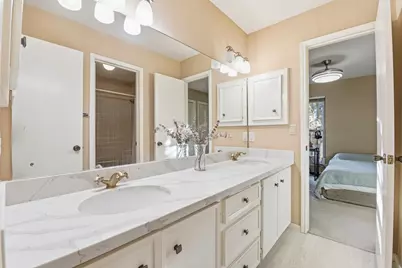 2238 Ashford Hollow Lane, Houston, TX 77077 - Photo 33