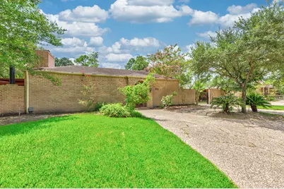 251 Gessner Road, Houston, TX 77024 - Photo 3