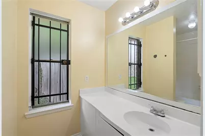 14118 Magnolia Springs Drive, Houston, TX 77066 - Photo 15