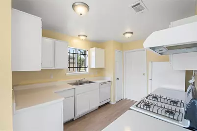 14118 Magnolia Springs Drive, Houston, TX 77066 - Photo 11