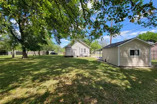 7818 Dixie Dr, Houston, TX 77087 - Photo 23