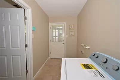 6011 Arboles Drive, Houston, TX 77035 - Photo 13