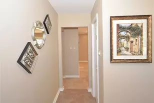 6011 Arboles Dr, Houston, TX 77035 - Photo 5