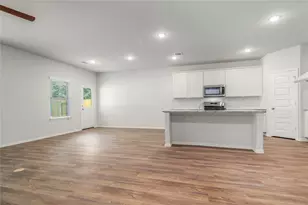 10734 Soapberry Ct, Tomball, TX 77375 - Photo 9