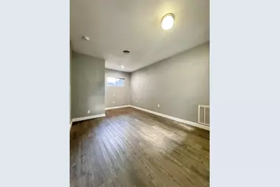 3711 S Wayside Drive, Houston, TX 77023 - Photo 9