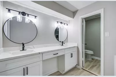 4735 Theall Road, Houston, TX 77066 - Photo 29