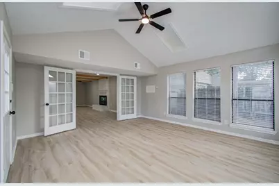 4735 Theall Road, Houston, TX 77066 - Photo 13