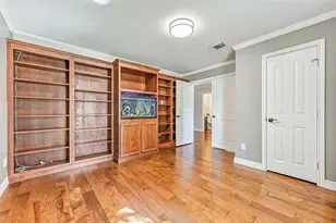 513 Meadow Bend Dr, Friendswood, TX 77546 - Photo 15