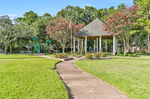 513 Meadow Bend Dr, Friendswood, TX 77546 - Photo 35