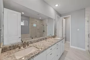 1221 W 19th St, Houston, TX 77008 - Photo 21