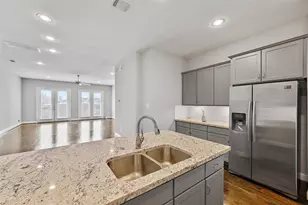 1221 W 19th St, Houston, TX 77008 - Photo 11