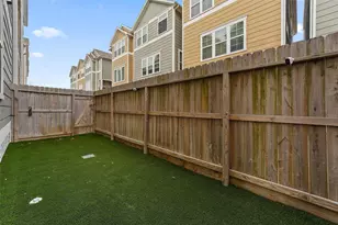 1221 W 19th St, Houston, TX 77008 - Photo 25