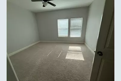2410 Ranna Ct, Sugar Land, TX 77498 - Photo 9
