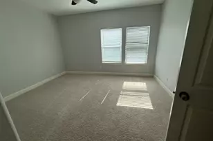 2410 Ranna Ct, Sugar Land, TX 77498 - Photo 9