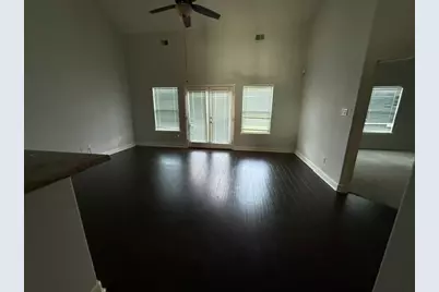 2410 Ranna Ct, Sugar Land, TX 77498 - Photo 5