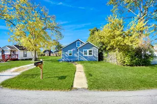 210 S 6th St, La Porte, TX 77571 - Photo 5