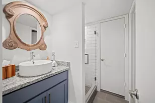 15573 Memorial Dr, Houston, TX 77079 - Photo 13