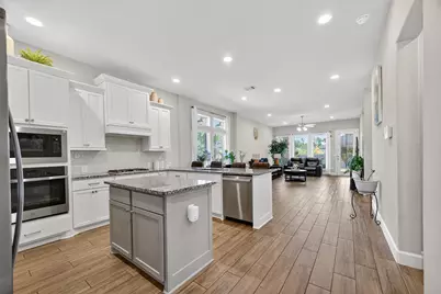 15834 Bird Of Paradise Drive, Conroe, TX 77302 - Photo 9