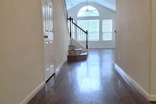 11404 Tidenhaven Ct, Pearland, TX 77584 - Photo 3