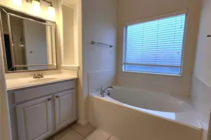 11404 Tidenhaven Ct, Pearland, TX 77584 - Photo 17