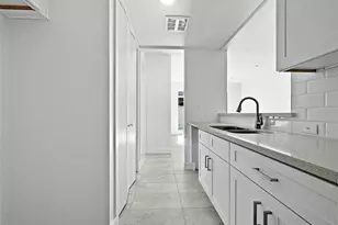 2829 Timmons Ln, Houston, TX 77027 - Photo 17