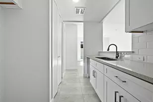 2829 Timmons Ln, Houston, TX 77027 - Photo 17