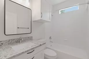 3418 Shadowcrest Ln, The Woodlands, TX 77385 - Photo 13