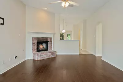 166 April Cove, Conroe, TX 77356 - Photo 9