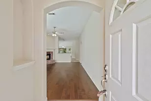 166 April Cove, Conroe, TX 77356 - Photo 5