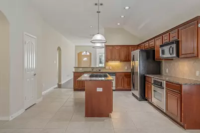 166 April Cove, Conroe, TX 77356 - Photo 11