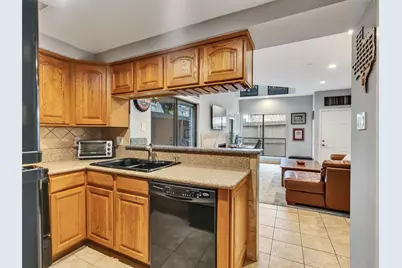 1829 Augusta Drive #10, Houston, TX 77057 - Photo 9
