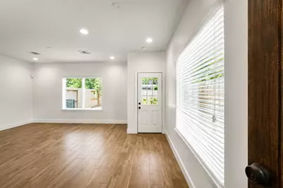 3605 Billingsley Street #B, Houston, TX 77009 - Photo 5