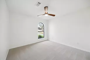 7715 Twin Hills Dr, Houston, TX 77071 - Photo 23
