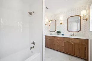 7715 Twin Hills Dr, Houston, TX 77071 - Photo 25