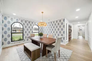 7715 Twin Hills Dr, Houston, TX 77071 - Photo 15