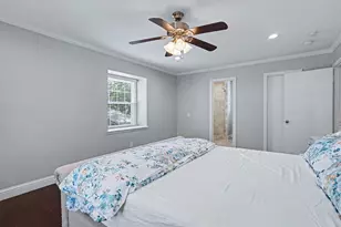 726 Thistlewood Dr, Houston, TX 77079 - Photo 19