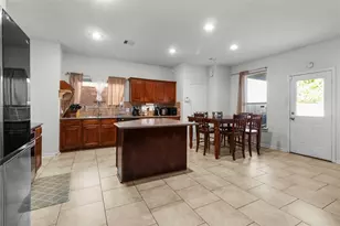 2619 Midnight Star Cir, Friendswood, TX 77546 - Photo 5